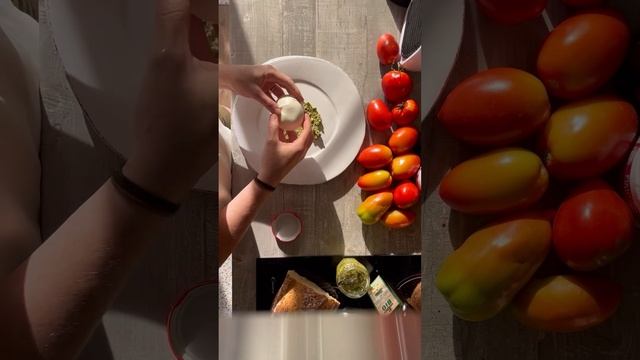 Pesto Burrata Recipe #burrata #apero #recipeshorts смотреть онлайн