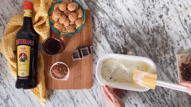 GELATO FATTO IN CASA CON AMARETTI E AMARO MEDITERRANEO смотреть онлайн