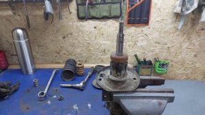 Замена передних стоек , рычагов и рулевых наконечников на Шкоде Фабия 2.