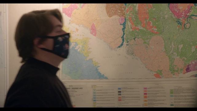 Voici Seamus Daly, de l’Institut de recherche Aurora à Yellowknife (Territoires du Nord-Ouest) смотреть онлайн
