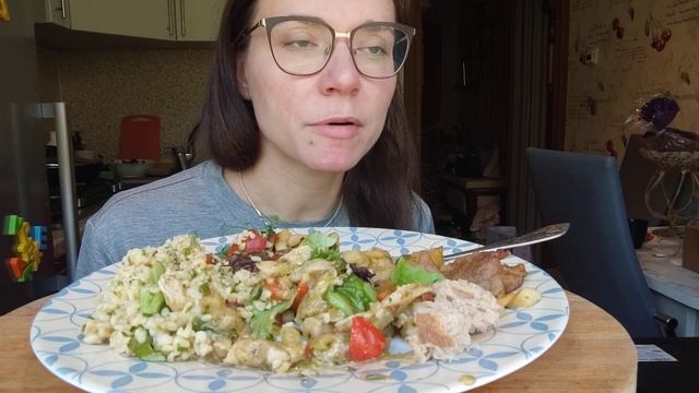 Домашняя еда vs готовая еда / готовил муж vs сервис готовой еды мукбанг смотреть онлайн