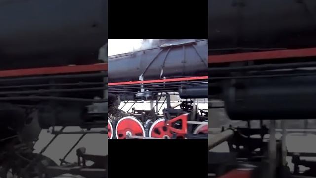 Паровоз Л-2057 (ТЧ-16) следует резервом. смотреть онлайн
