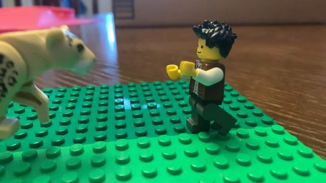Leopard k*lls Lego man смотреть онлайн