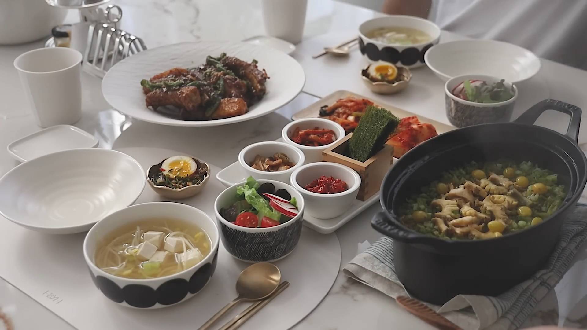 KitchenStory День, проведенный вместе за приготовлением и поеданием вкусной еды💓 смотреть онлайн