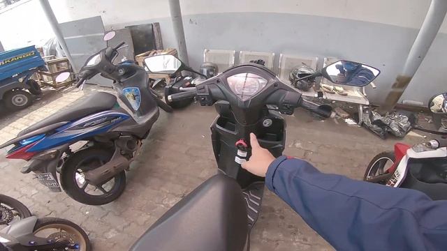 Suzuki Address VS TVS Dazz, Serupa tapi tak Sama смотреть онлайн