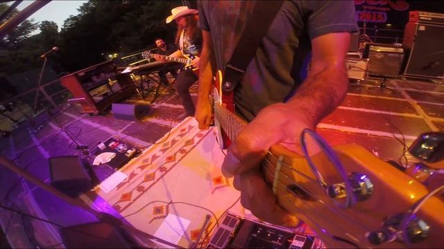 Whimper - Redy Groovers - Live at Woodstock village смотреть онлайн