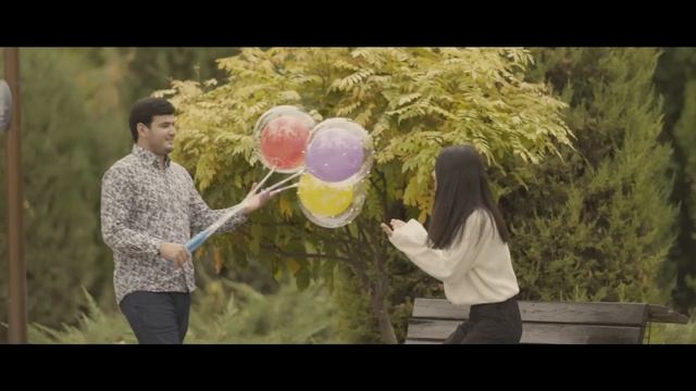 Qahramon Ummatov - Boyni yori bo'lib ketdingiz (video klip ) смотреть онлайн