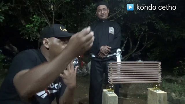 MUNCUL PERTAMA DI DUNIA || PSHT MENGGUNAKAN 3 BOLA NEON 5 WATT #psht #pertamadidunia #viral смотреть онлайн