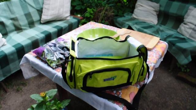 Sałatka z grillowanym ziołowym kurczakiem i ognistym sosem смотреть онлайн
