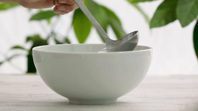 Mezze Maniche with pecorino cream and pomegranate смотреть онлайн