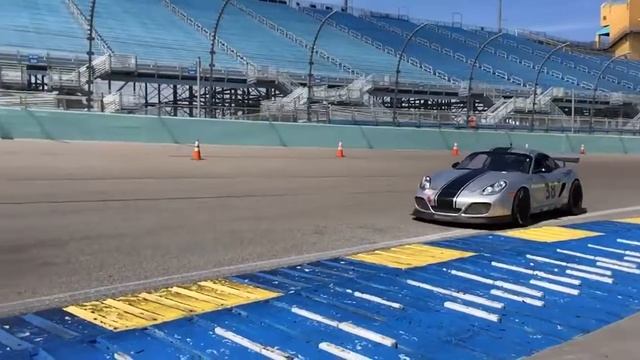 BGB 3.8LX51 Cayman Race Car Fly By смотреть онлайн