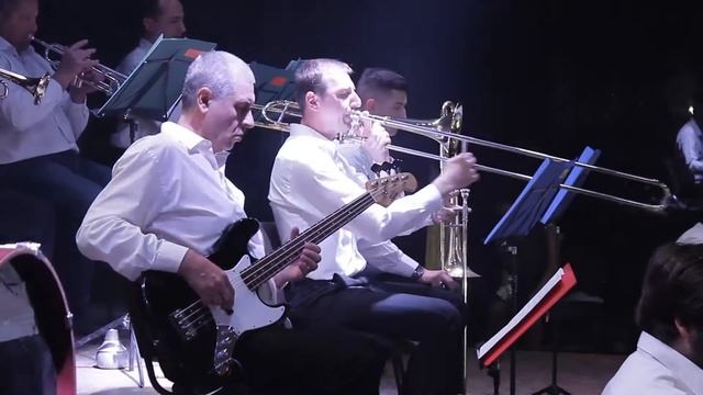 Естрадно-джазовий оркестр "Dnipro band" смотреть онлайн