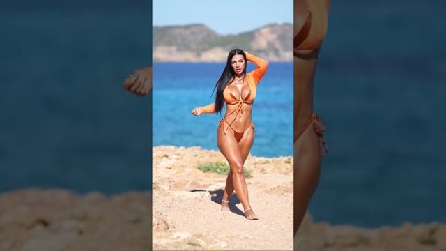 Nadine Kerastas - Curvy Plus Size Model Biography, Lifestyle, Net Worth смотреть онлайн