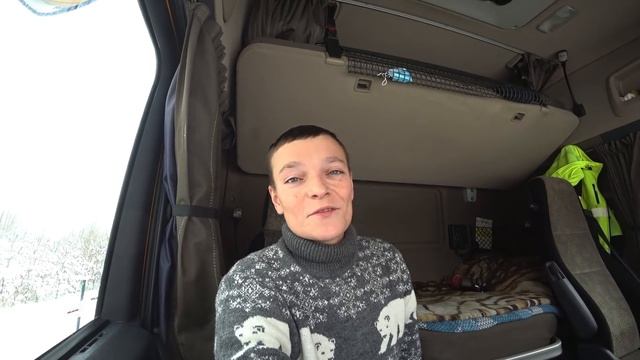 Сели аккумуляторы | едем на погрузку | навигатор снова ведёт не той дорогой смотреть онлайн