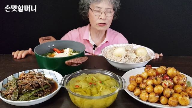 보릿고개를 아십니까? 감자넣은 꽁보리밥 먹방, 호박잎된장국, 알감자조림, 오이지냉국, 꽈리고추멸치볶음 시골밥상, MUKBANG KOREAN FOOD COOKING ASMR