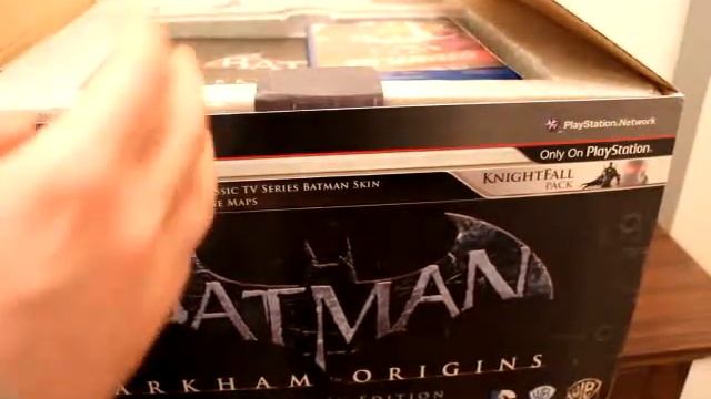 Batman Arkham Origins: Collectors Edition PS3 Unboxing смотреть онлайн