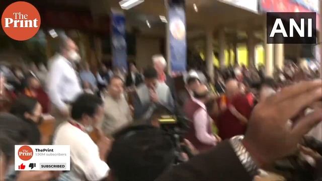 Dalai Lama's 87th birthday celebrated in Dharamshala, actor Richard Gere participates смотреть онлайн