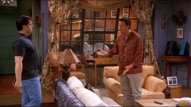 joey tries to repay chandler by taking him to premiere смотреть онлайн