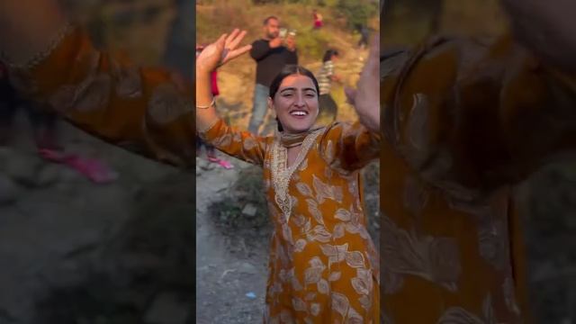 Village Girls Dance смотреть онлайн