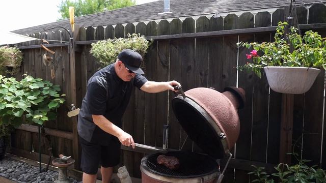 Reverse Seared Prime Tri Tip from HEB Grocery Store at @001SapoBBQ смотреть онлайн