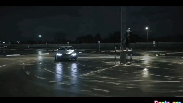 «Лялька»-чёрный матовый седан...