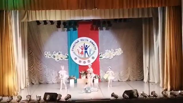 Пока мамы дома нет + смотреть онлайн