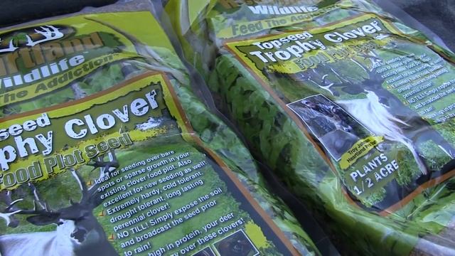 Planting a Clover Food Plot смотреть онлайн