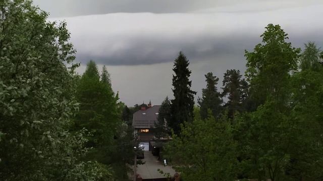 2021.05.18. Погода Петербург. 20:15. Резко холодает. Грозовой французский багет. Иду на грозу... смотреть онлайн