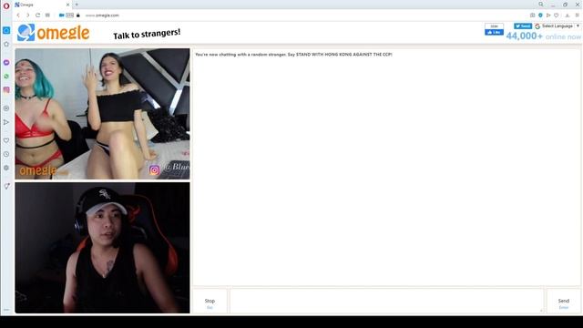 OMEGLE! SHOCKING GIRL SHOWS OFF HER BEST POST (Don't Spread That LEGS!)