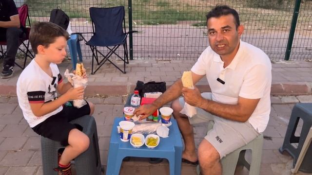 ELİMDE BOL ! GÖNLÜMDE BOL ! l Sokak Lezzetleri l Gece Döneri смотреть онлайн