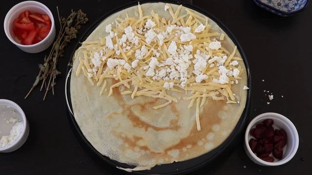 Crepe - the Greek one (tomato, feta, olives, oregano) смотреть онлайн