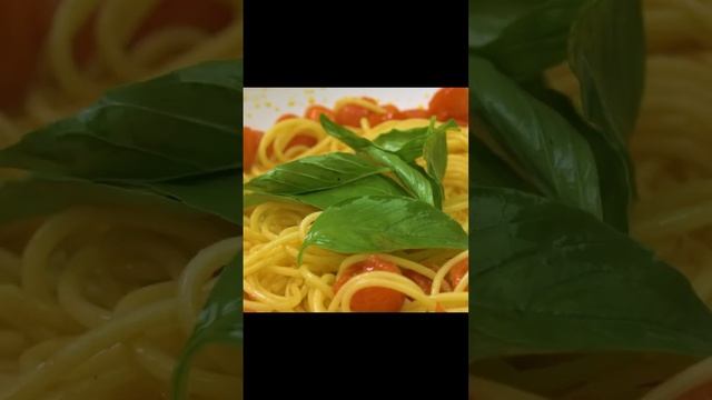 15 Minute Garlic Cherry Tomato Spaghetti | Quick & Easy Pasta Recipe Ever #foodshorts #shorts смотреть онлайн