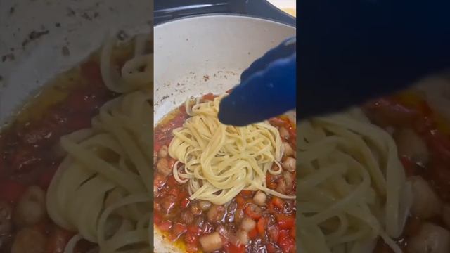 Garlic Brown Butter Linguine with Scallops #shorts #easymeals #cooking #food #foodie #pasta смотреть онлайн