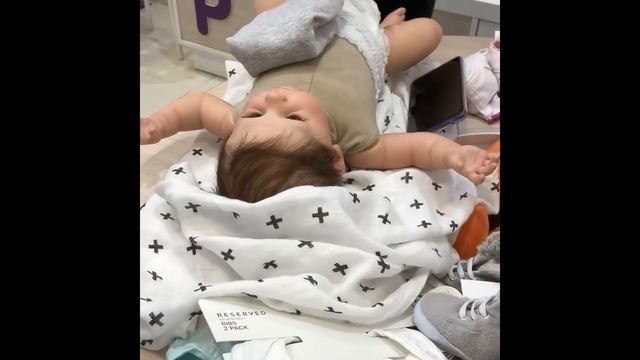 Шопинг с куклами реборн Shopping with reborn doll смотреть онлайн