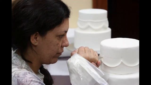 Cake Decoration Class Slide Show смотреть онлайн