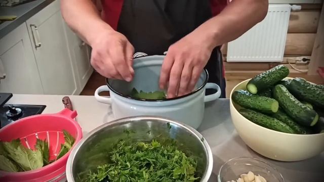 Супер малосольные огурчики. Самые хрустящие. смотреть онлайн