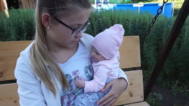 Прогулка с реборном Мэлади / Коляска куклы реборн /Riding a reborn / Strolling Doll Reborn смотреть онлайн