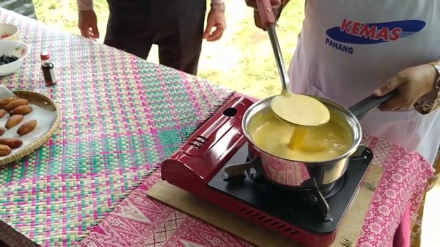 Resipi Puding Raja Pekan [Masakan Tradisional Pahang] ep3 смотреть онлайн