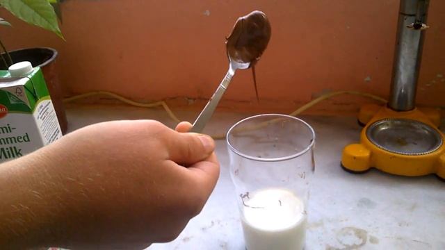 How to make chocolate milk/nutela drink without kakao / φτιαξτε σοκολατουχο γαλα смотреть онлайн