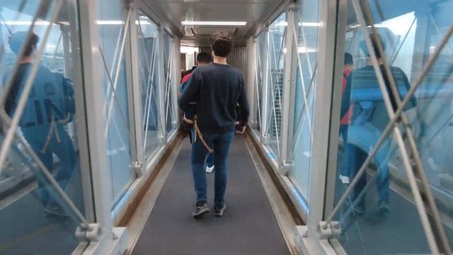 【中央アジア５か国１人旅】羽田からカザフスタンのアルマトイまで移動の1日 смотреть онлайн