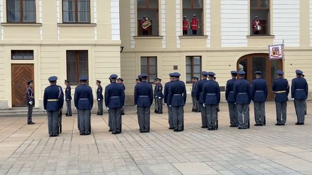 【海外旅行編】チェコ プラハ絶対に行きたい観光スポット　おすすめレストランから乗り物の乗り方までご紹介 смотреть онлайн