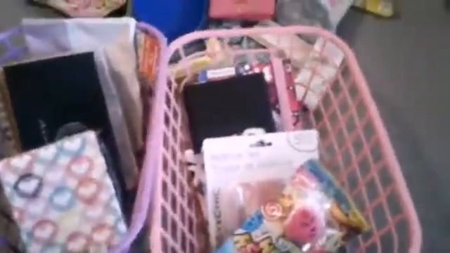 Whats In My Kids Easter Baskets....2018 смотреть онлайн