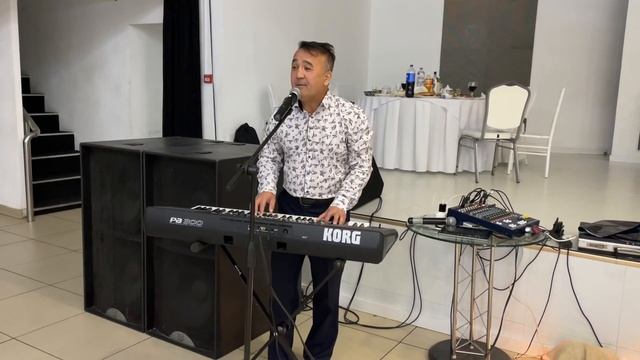 Исфахон - живой голос НодирчонАбдуев смотреть онлайн