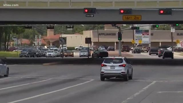 Verify: Since Texas banned red-light cameras, can cities still enforce them? смотреть онлайн