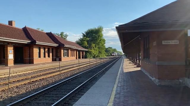 Amtrak California Zephyr #6 Passing Riverside IL With NEW ALC-42 300 смотреть онлайн
