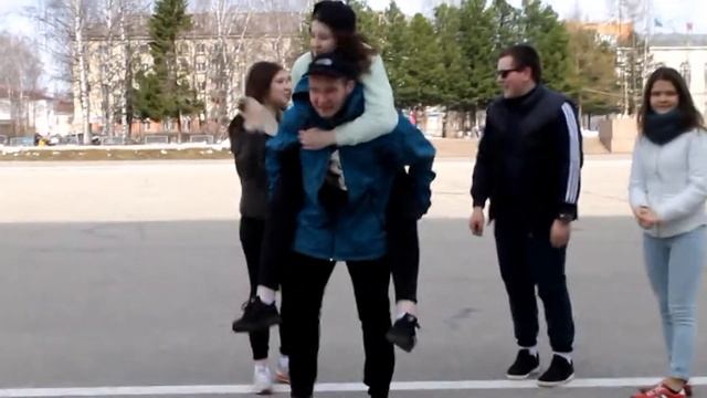Последний звонок 2017. Выход 11в смотреть онлайн