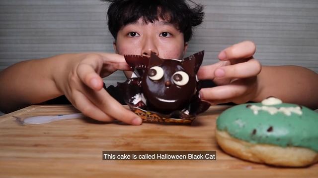 ASMR HALLOWEEN AVOCADO J.Co DONUT, GLAZZY, CHOCOLATE CAKE MUKBANG (SOFT EATING SOUND) WYY ASMR смотреть онлайн