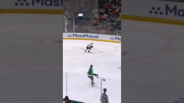 Победный гол Чикаго в ворота Далласа #нхл #нхлобзор #nhl #хоккей смотреть онлайн
