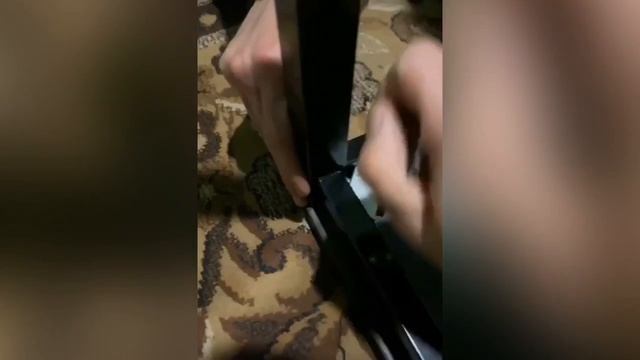 КУМ КУПУЄ СПІРТ / СКЛАДАЮТЬ СТІЛ ДЛЯ СТРІМІВ / НАЗАРА ЖІНКА СКЛАЛА СТІЛ😳 смотреть онлайн