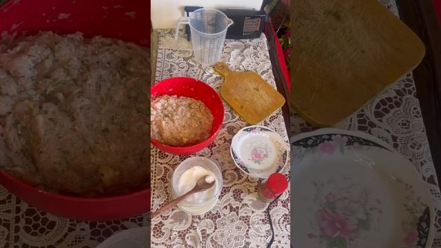 Самые сочные куриные котлеты😍#готовимвместе #еда смотреть онлайн